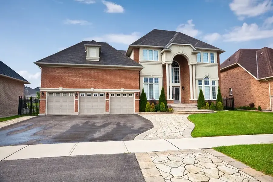 How To Identify Damage Requiring Asphalt Driveway Repair in Hackensack, NJ How To Identify Damage Requiring Asphalt Driveway Repair in Hackensack, NJ